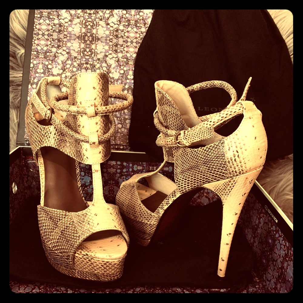 LEON MAX, “Bugsy” Stilettos, Size 9, NEW